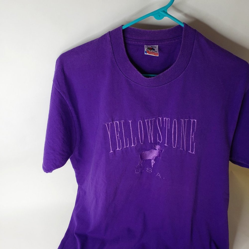 Excellent Adult Large Made in USA Yellowstone Moose T Shirt.Single Stich Vintage